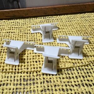 Elegant White Hair Clips